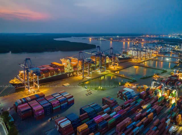 Cận cảnh cảng lớn nhất trong cụm cảng container lớn nhất Việt Nam - Ảnh 10. Cận cảnh cảng lớn nhất trong cụm cảng container lớn nhất Việt Nam - Ảnh 10.